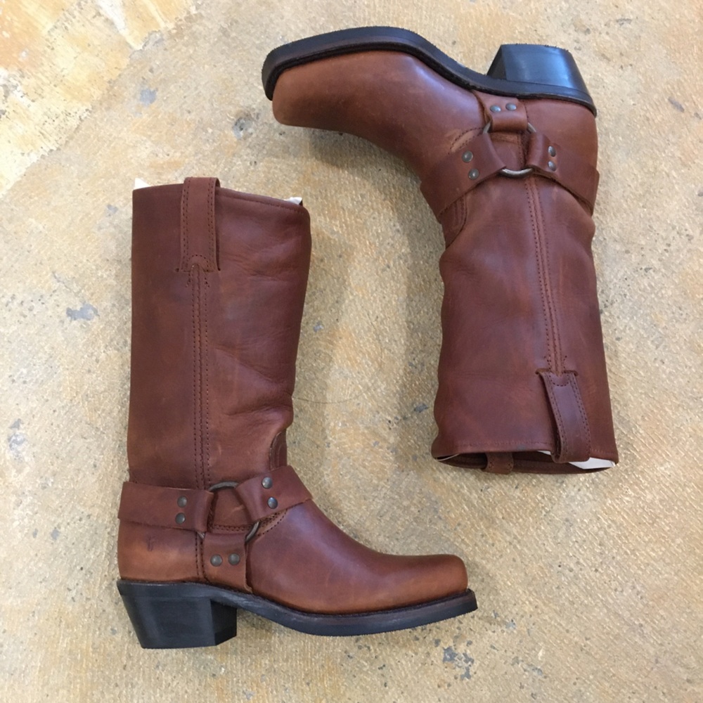 NWT Frye 12R Harness Cognac
